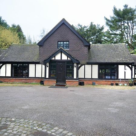 Beautiful Cottage In Brentwood Kelvedon Hatch Exterior foto